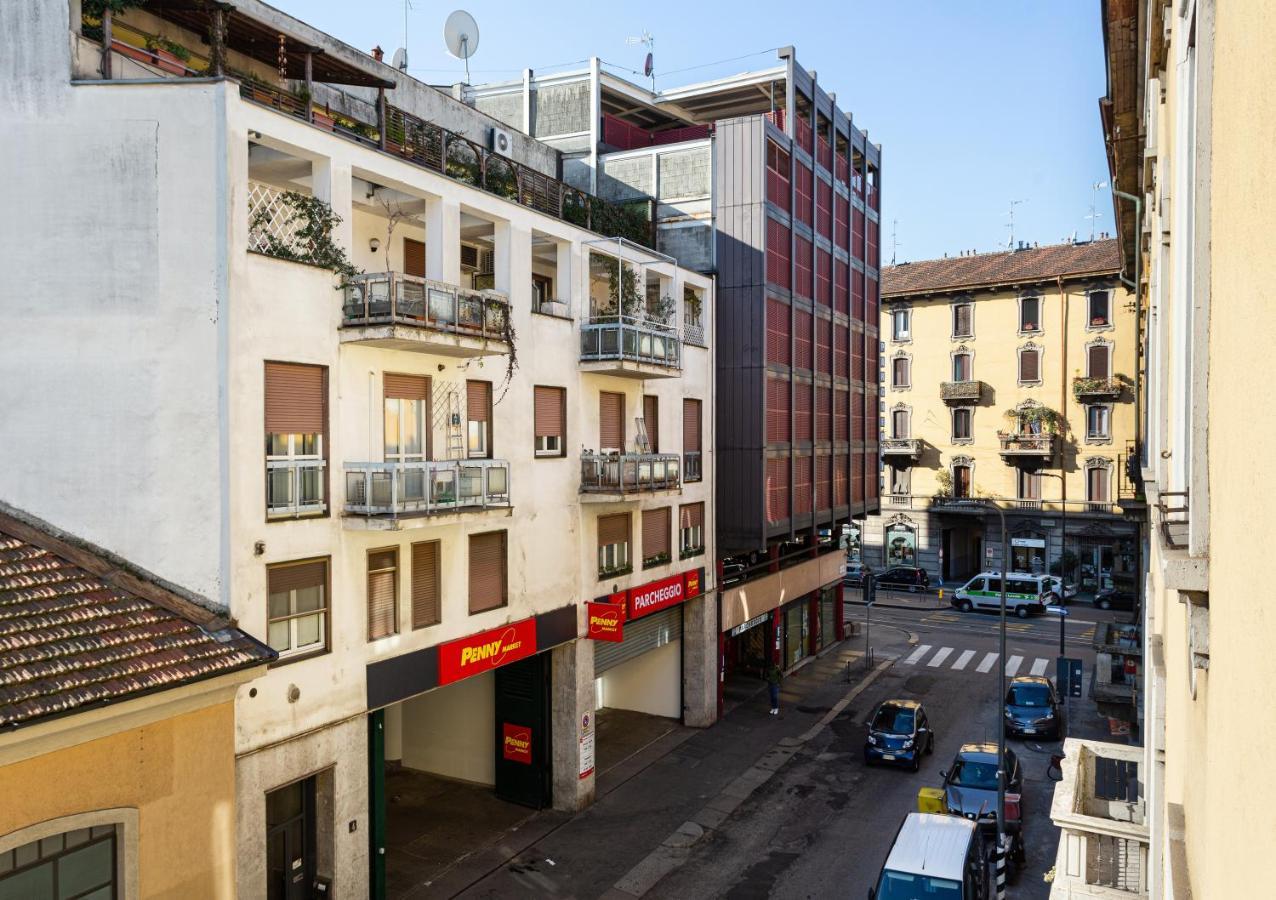 A Yellow Touch - Modern Studio In Isola Milano Exterior foto